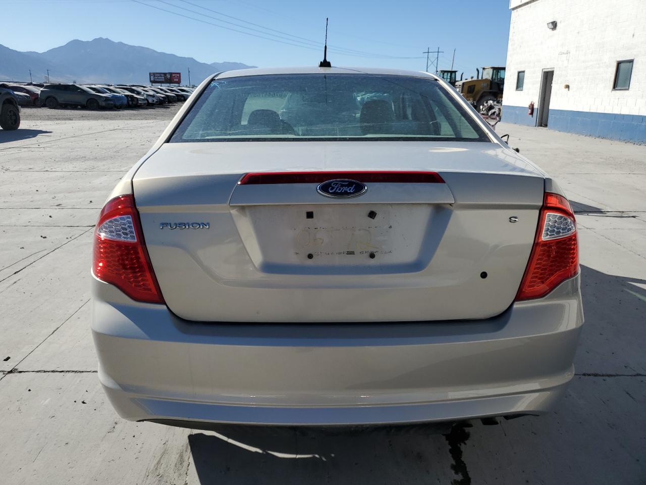 2010 Ford Fusion S VIN: 3FAHP0GAXAR285665 Lot: 67644765
