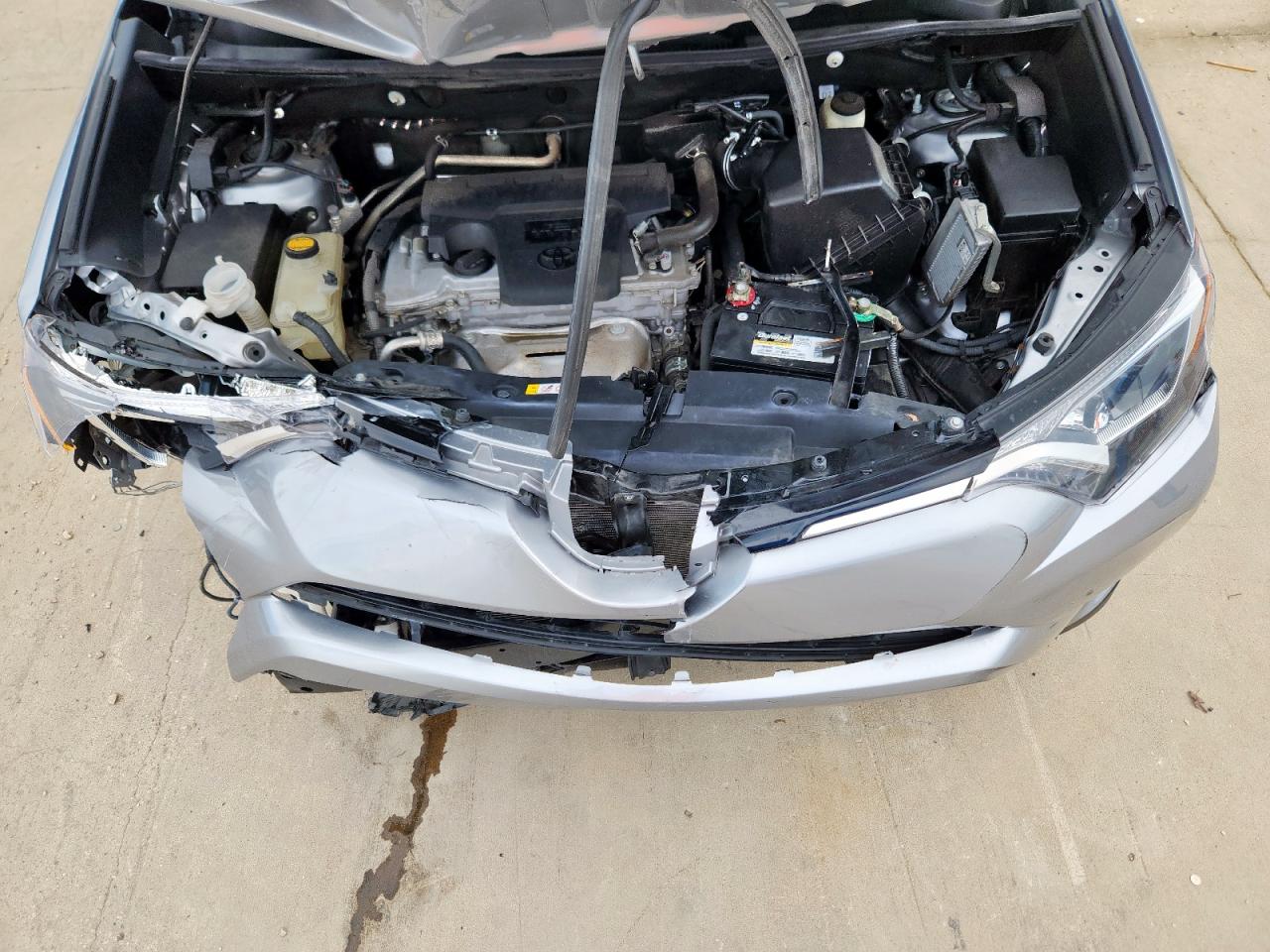 2017 Toyota Rav4 Xle VIN: 2T3RFREV8HW643184 Lot: 68572145