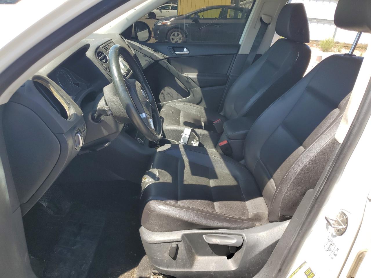 2017 Volkswagen Tiguan S VIN: WVGAV7AX6HK011901 Lot: 69391665