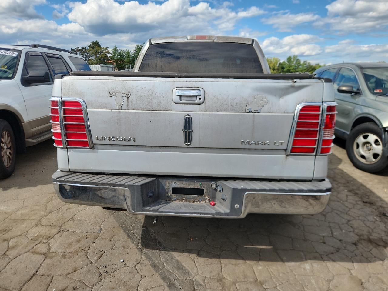 2006 Lincoln Mark Lt VIN: 5LTPW18546FJ17263 Lot: 70410355