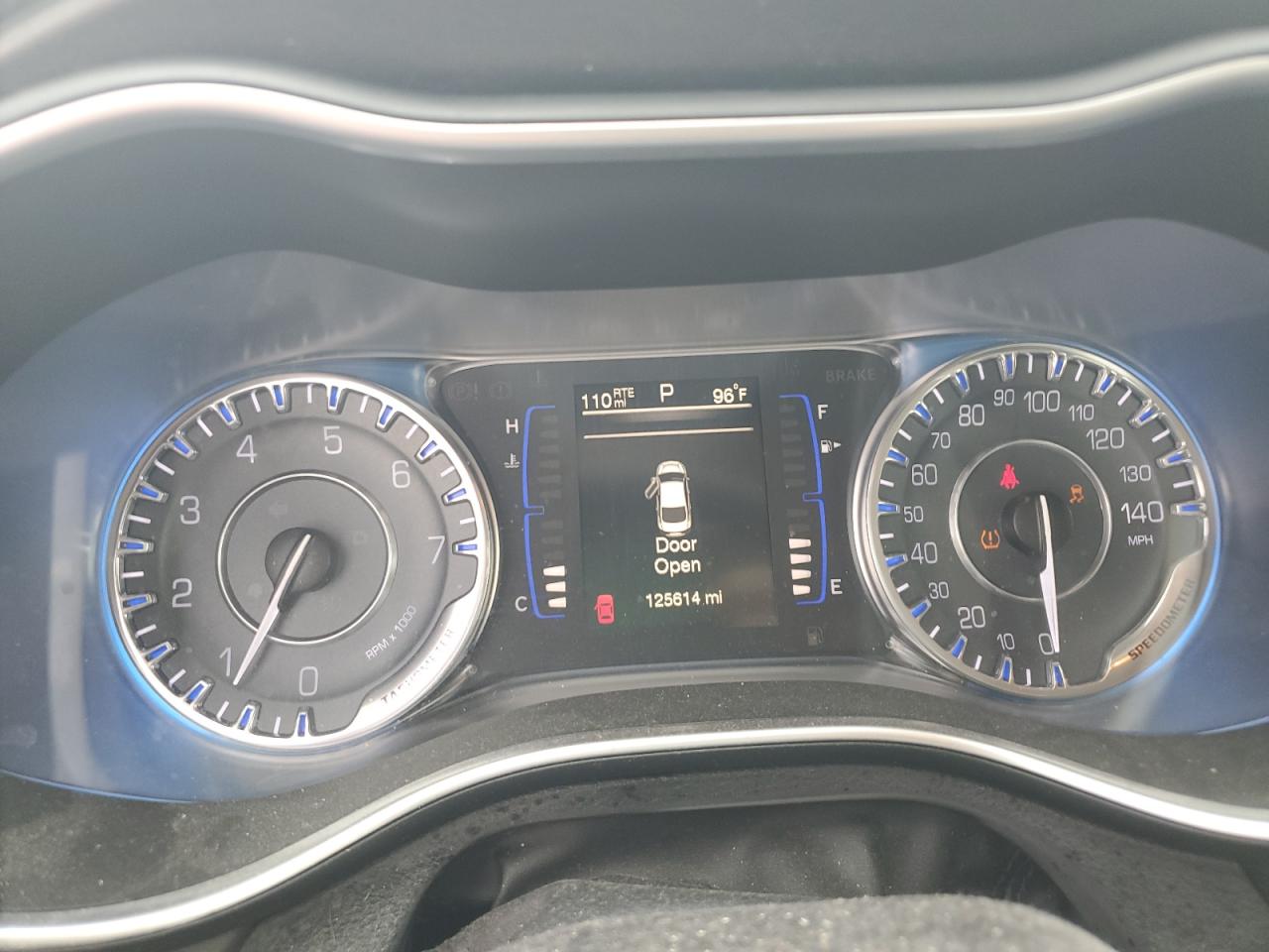 2016 Chrysler 200 Limited VIN: 1C3CCCAG2GN121499 Lot: 67783275