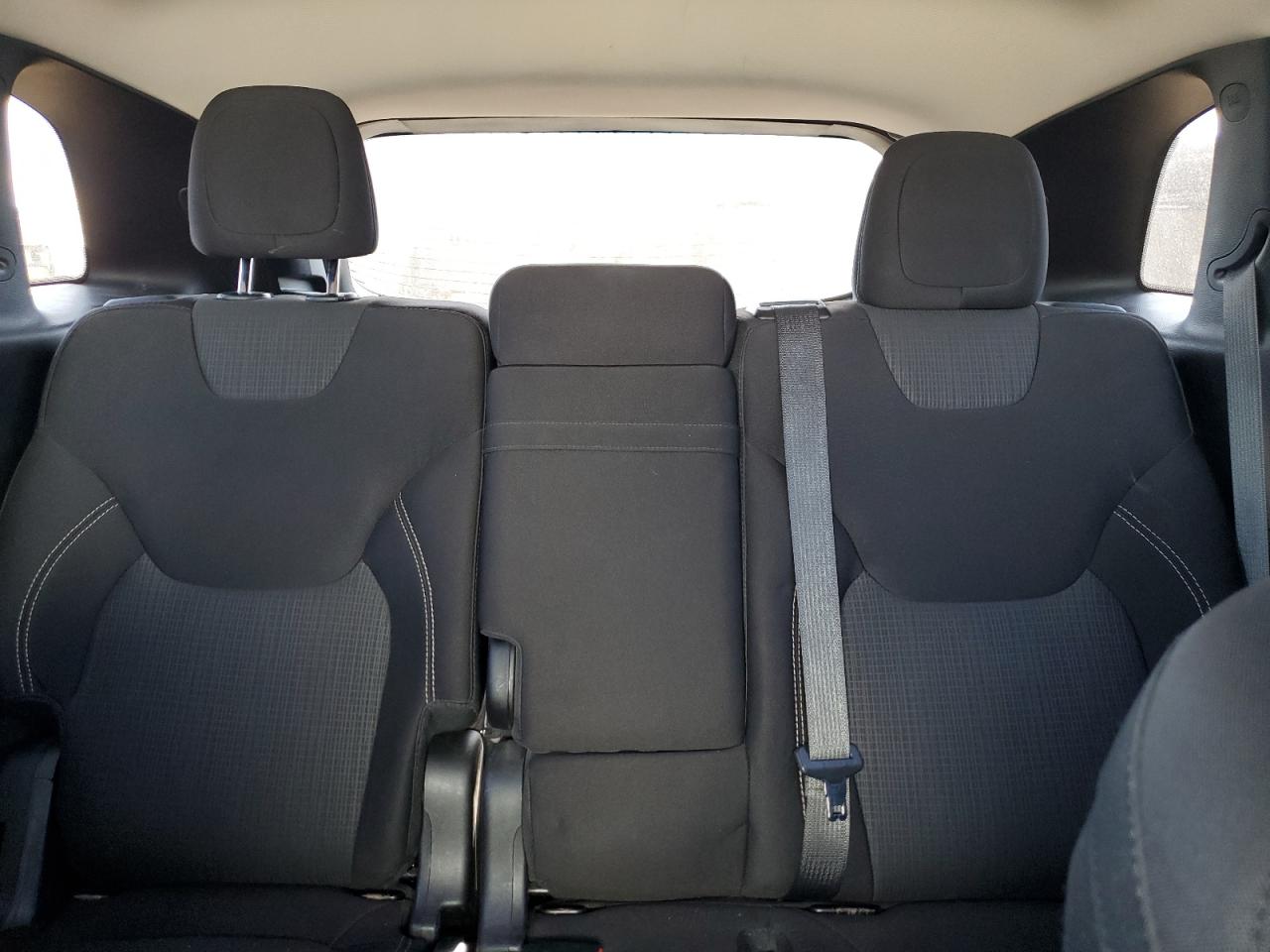 2015 Jeep Cherokee Latitude VIN: 1C4PJMCB7FW633150 Lot: 68693605