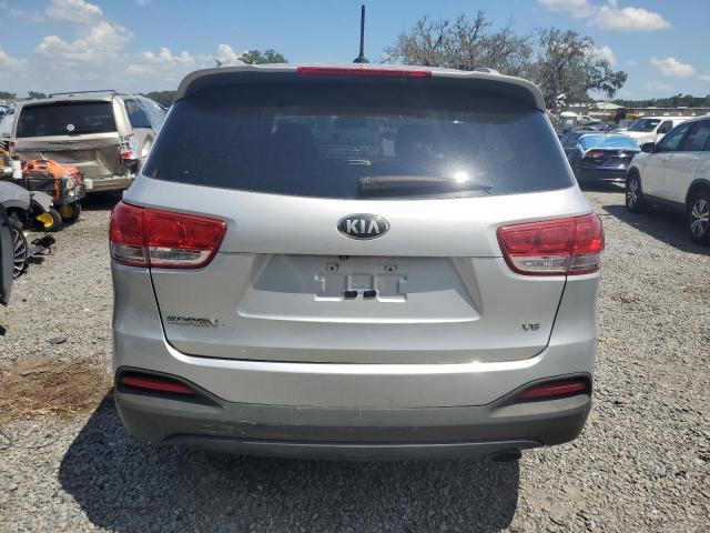  KIA SORENTO 2016 Srebrny