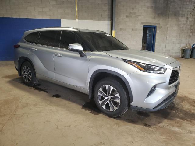  TOYOTA HIGHLANDER 2021 Серебристый