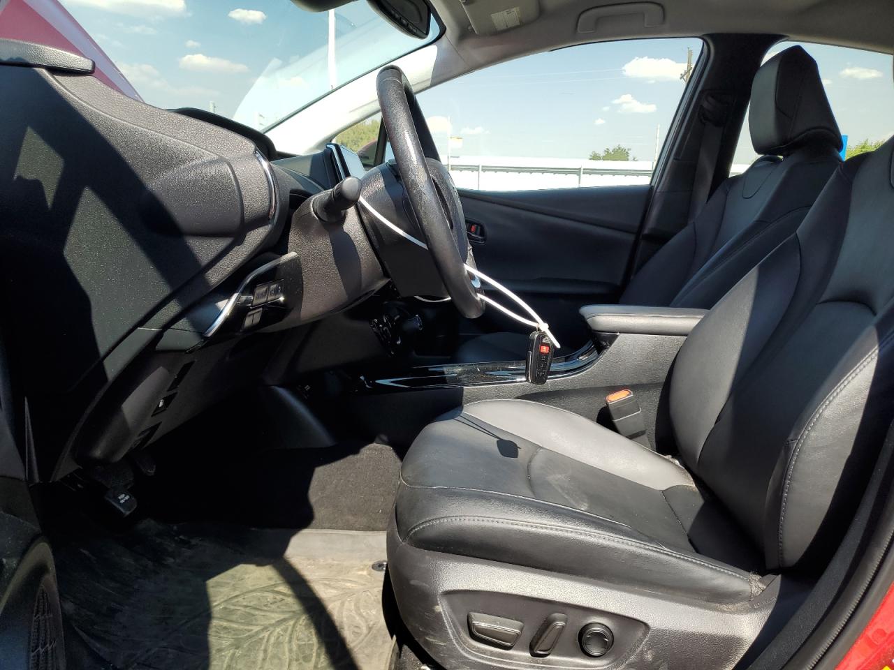 2018 Toyota Prius Prime VIN: JTDKARFP7J3090763 Lot: 68654495