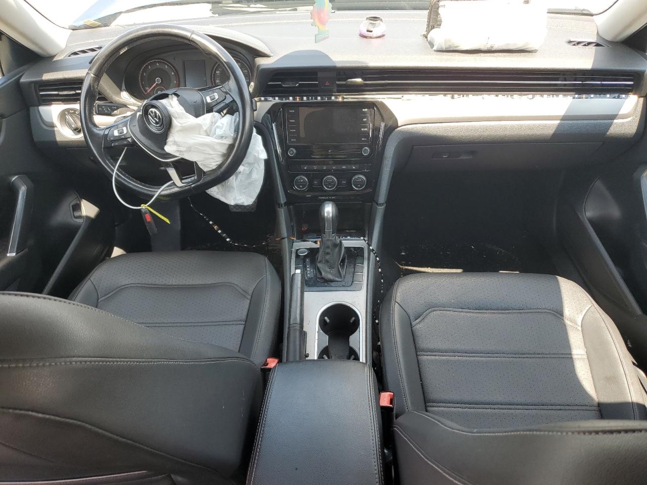 2020 Volkswagen Passat Se VIN: 1VWSA7A34LC006570 Lot: 68959605