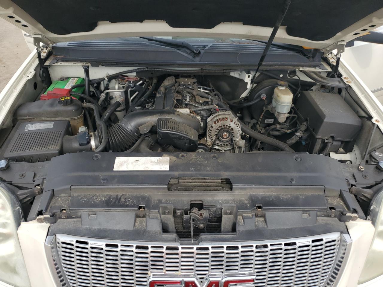 2011 GMC Yukon Xl C1500 Slt VIN: 1GKS1KE05BR203432 Lot: 70701665