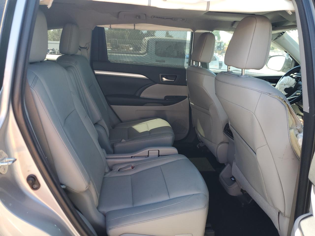 2015 Toyota Highlander Xle VIN: 5TDKKRFH8FS107520 Lot: 68497005