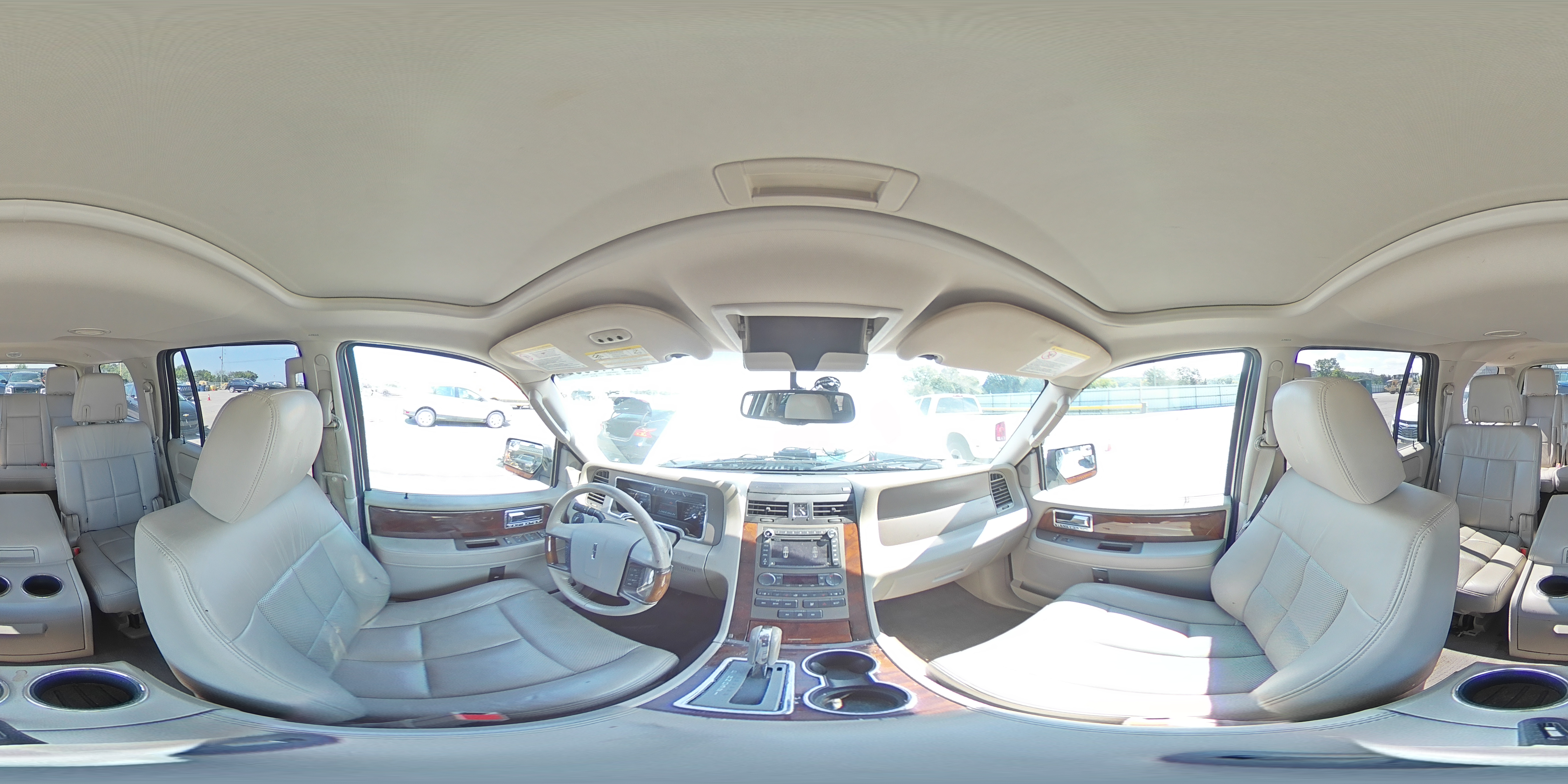 2014 Lincoln Navigator VIN: 5LMJJ2J57EEL05148 Lot: 69415085