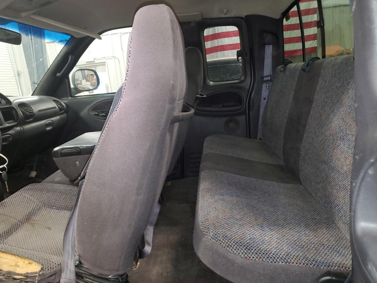 2002 Dodge Ram 2500 VIN: 3B7KF23Z72M289956 Lot: 68518155