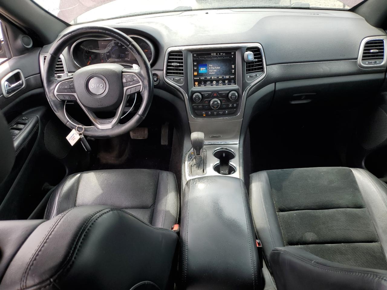 2017 Jeep Grand Cherokee Laredo VIN: 1C4RJFAGXHC735260 Lot: 70498255