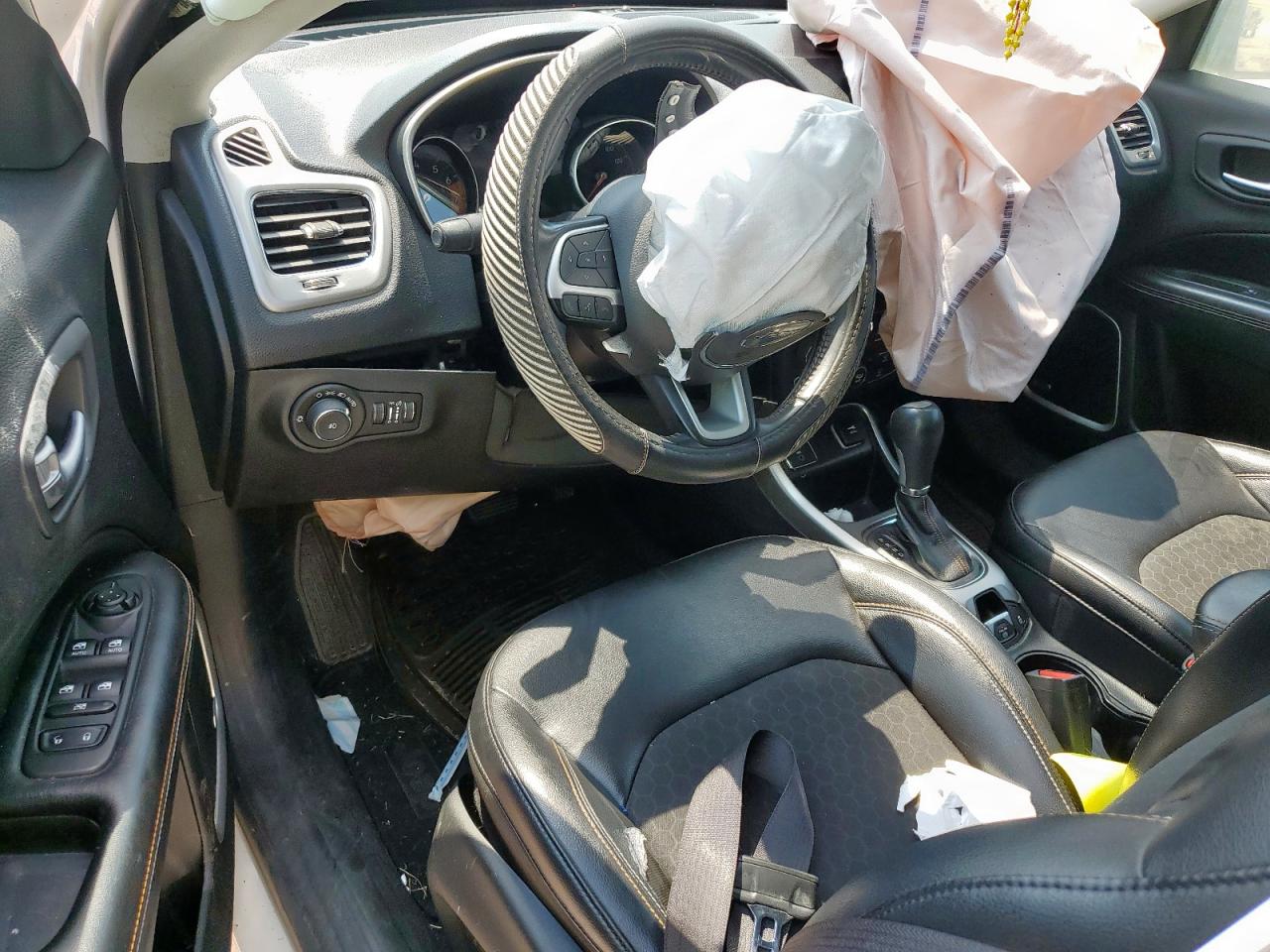 2017 Jeep Compass Latitude VIN: 3C4NJCBB6HT629358 Lot: 70704555