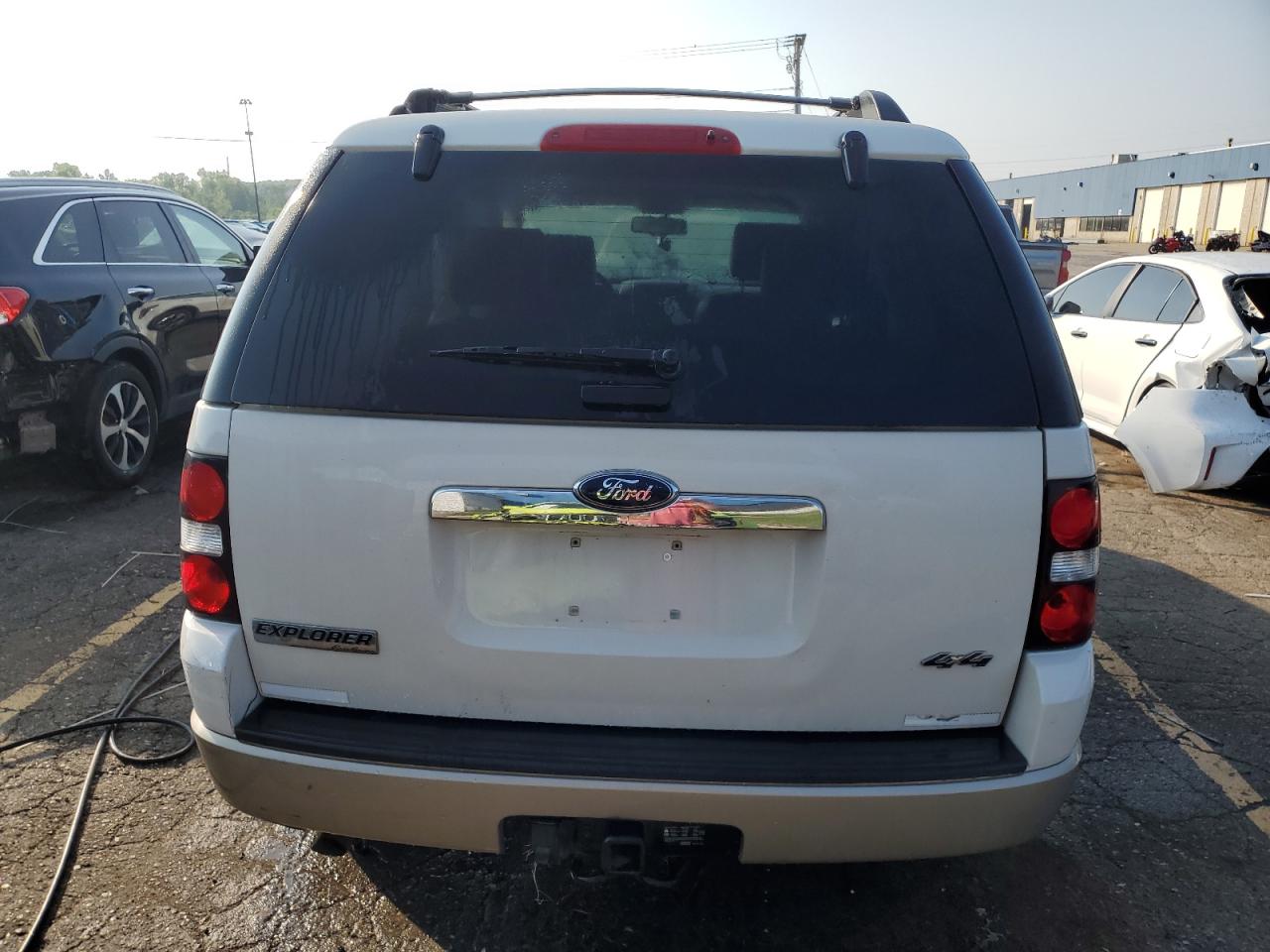 2008 Ford Explorer Eddie Bauer VIN: 1FMEU74E38UB10064 Lot: 69286755