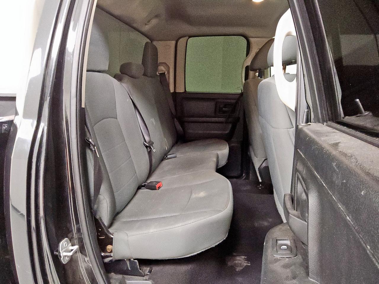 2015 Ram 1500 St VIN: 1C6RR7FG1FS622542 Lot: 70031375