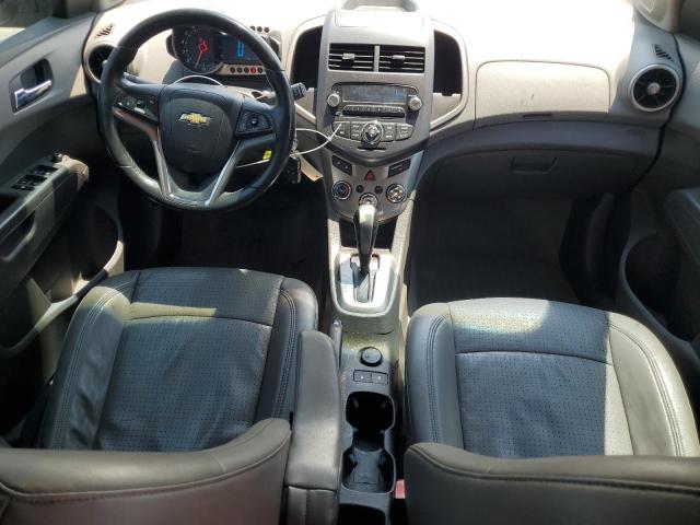 Hatchbacks CHEVROLET SONIC 2012 Biały