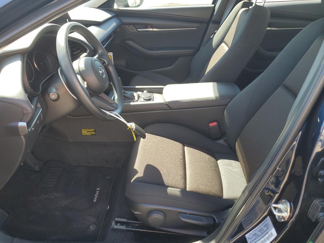 2025 Mazda 3 Select Sport VIN: JM1BPABM8S1788520 Lot: 68938585