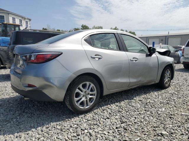 Sedans TOYOTA SCION 2016 Silver