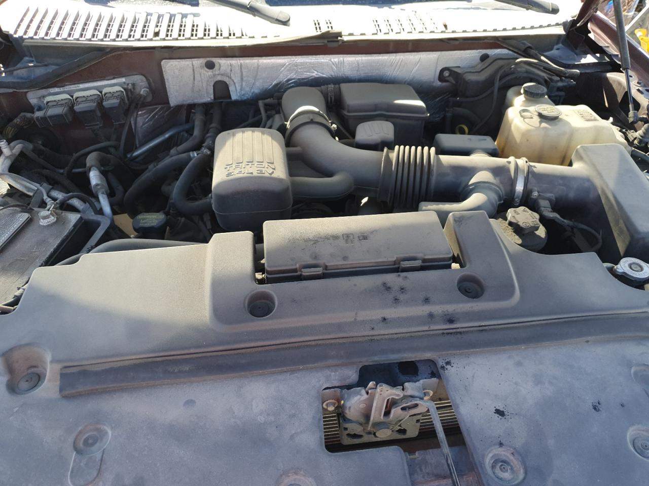 2010 Ford Expedition Eddie Bauer VIN: 1FMJU1J54AEB19291 Lot: 69430965