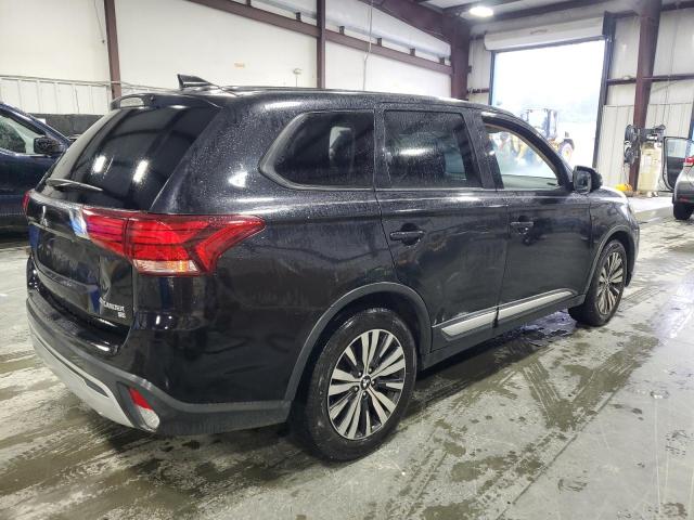  MITSUBISHI OUTLANDER 2019 Czarny
