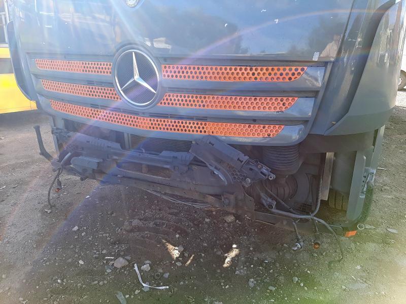 2015 MERCEDES-BENZ ATEGO (2) 