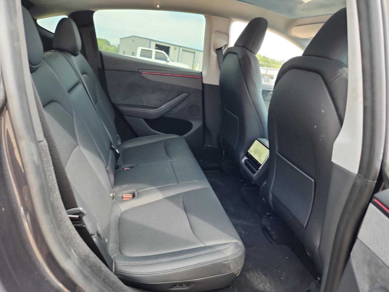 2026 Tesla Model Y VIN: 7SAYGDEE2TA399459 Lot: 70937565