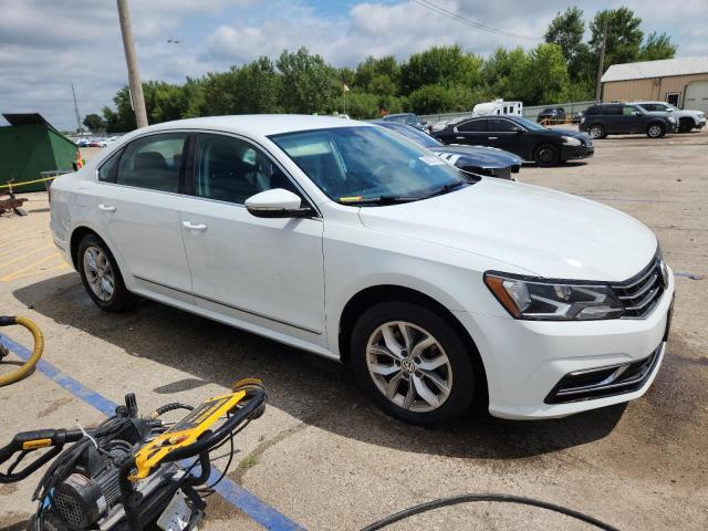  VOLKSWAGEN PASSAT 2017 Белы