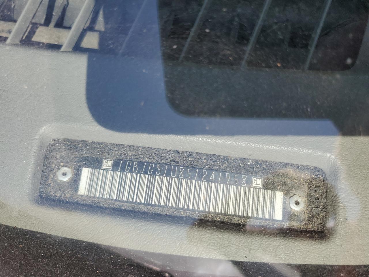 2005 Chevrolet Express G3500 VIN: 1GBJG31U851241958 Lot: 69965625