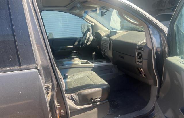 2005 NISSAN TITAN XE  