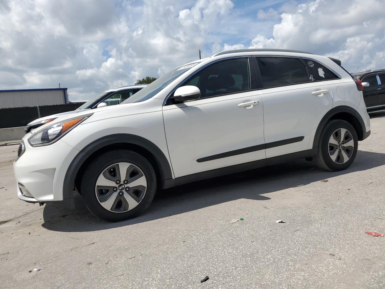 2017 Kia Niro Ex VIN: KNDCC3LC3H5048781 Lot: 67439265