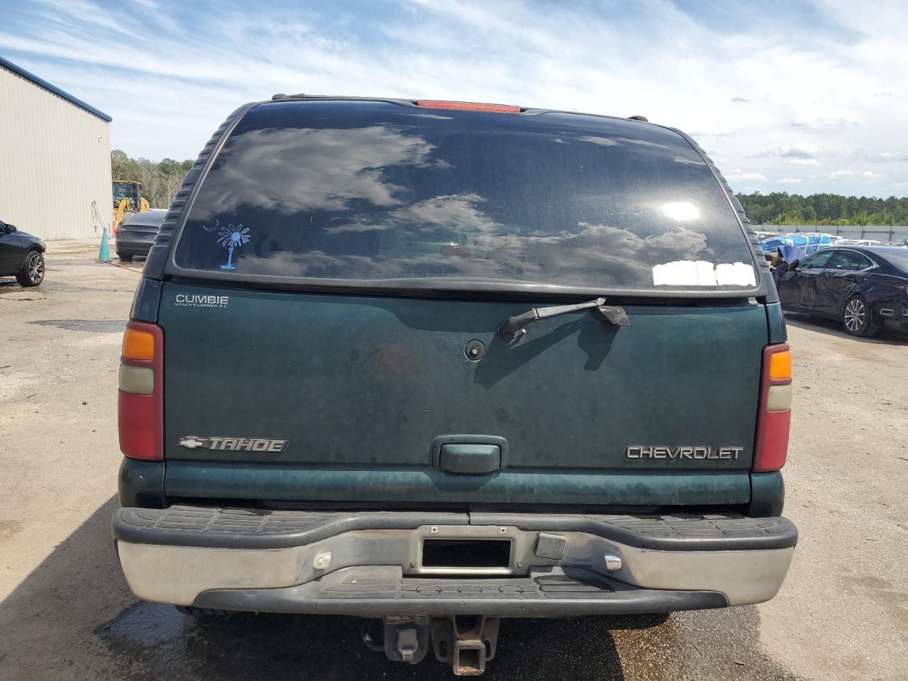 2001 Chevrolet Tahoe C1500 VIN: 1GNEC13T21J149182 Lot: 70359615