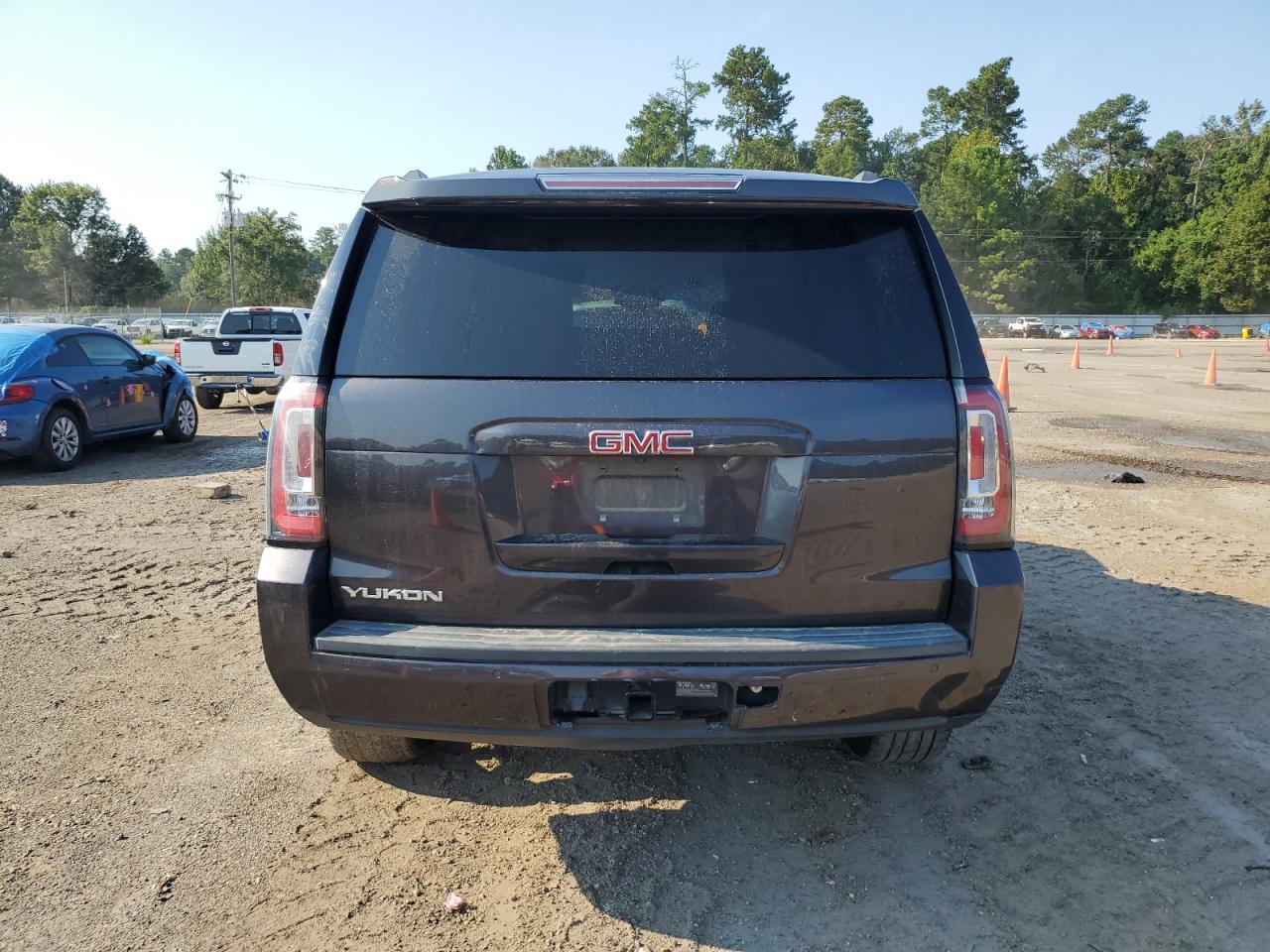 2018 GMC Yukon Sle VIN: 1GKS1AKC8JR340811 Lot: 68951975