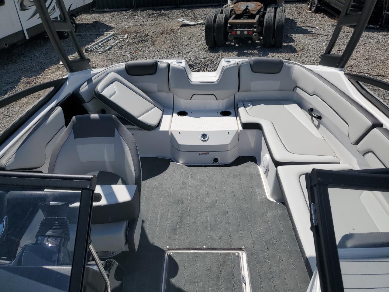 2025 Yamaha Boat W/Trl VIN: YAMC0478D525 Lot: 70077695