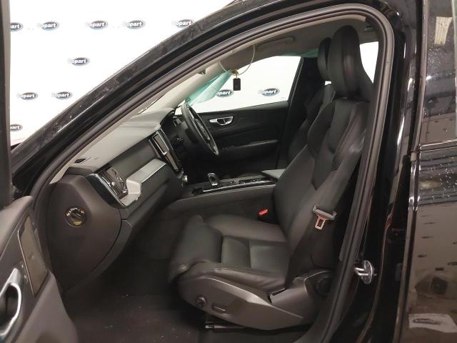 2023 VOLVO XC60 + B4