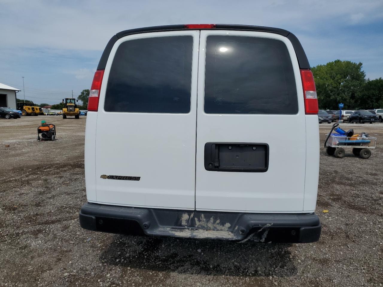 2025 Chevrolet Express G2500 VIN: 1GCWGAFPXS1107733 Lot: 68392695