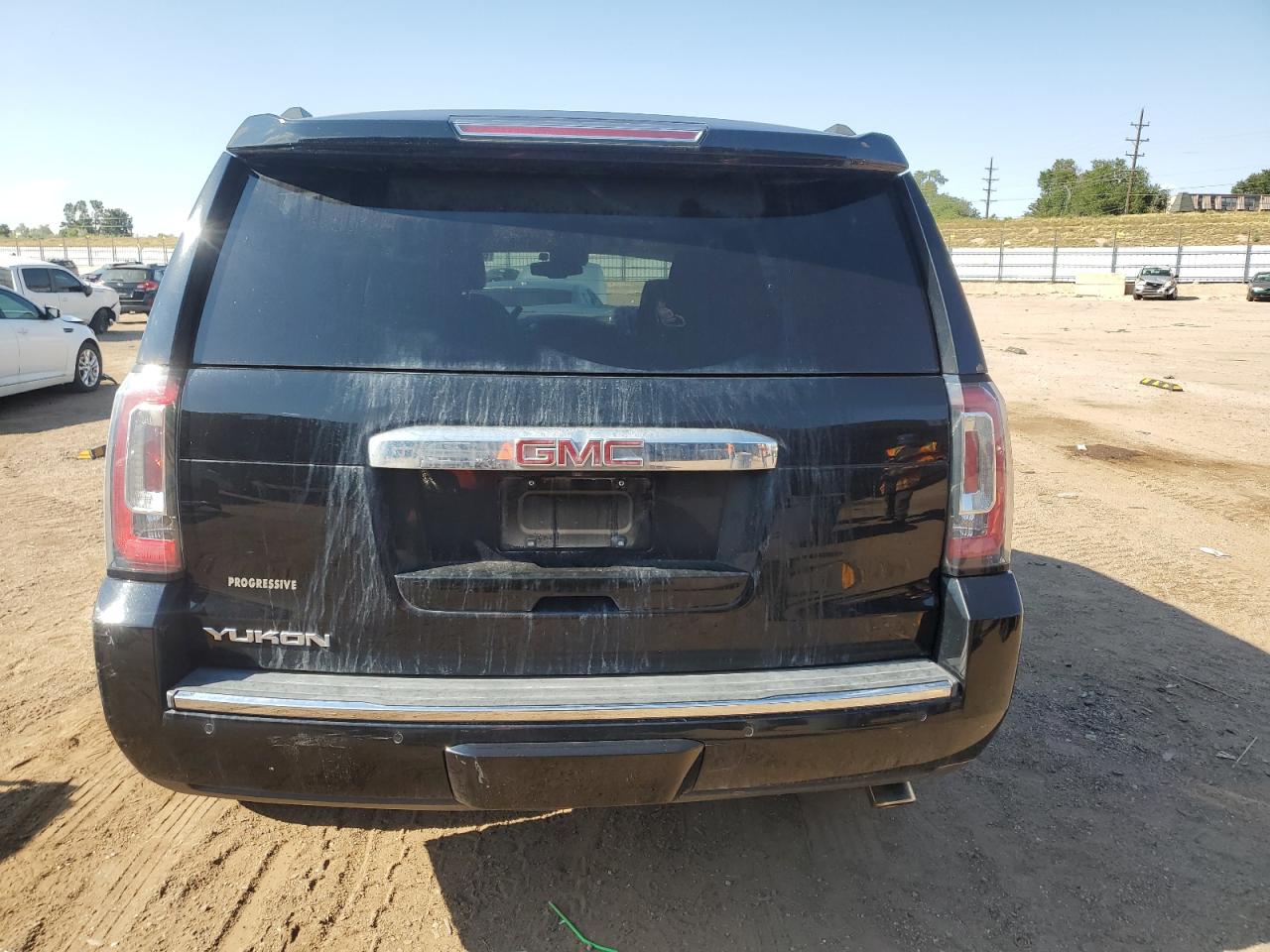 2018 GMC Yukon Denali VIN: 1GKS2CKJ8JR370110 Lot: 67918715