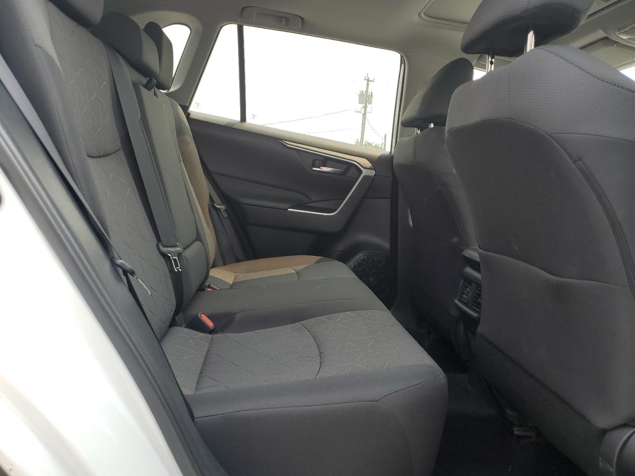 2020 Toyota Rav4 Xle VIN: 2T3P1RFV8LW126657 Lot: 67572025