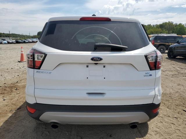 Паркетники FORD ESCAPE 2017 Белы