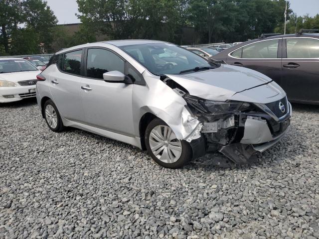  NISSAN LEAF 2021 Srebrny