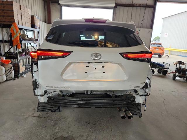  TOYOTA HIGHLANDER 2023 Белы