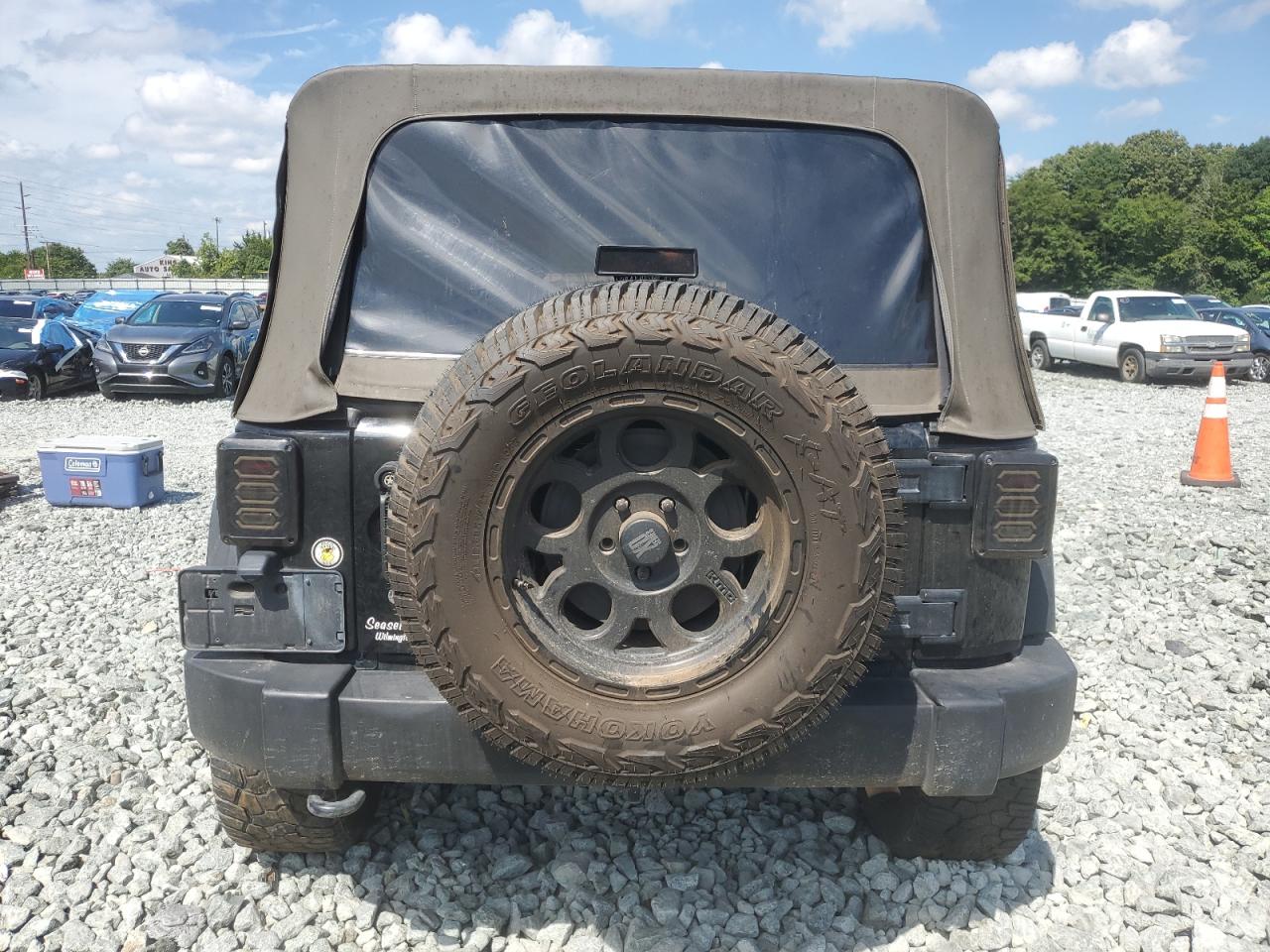 2011 Jeep Wrangler Unlimited Sport VIN: 1J4BA3H13BL585205 Lot: 67612785