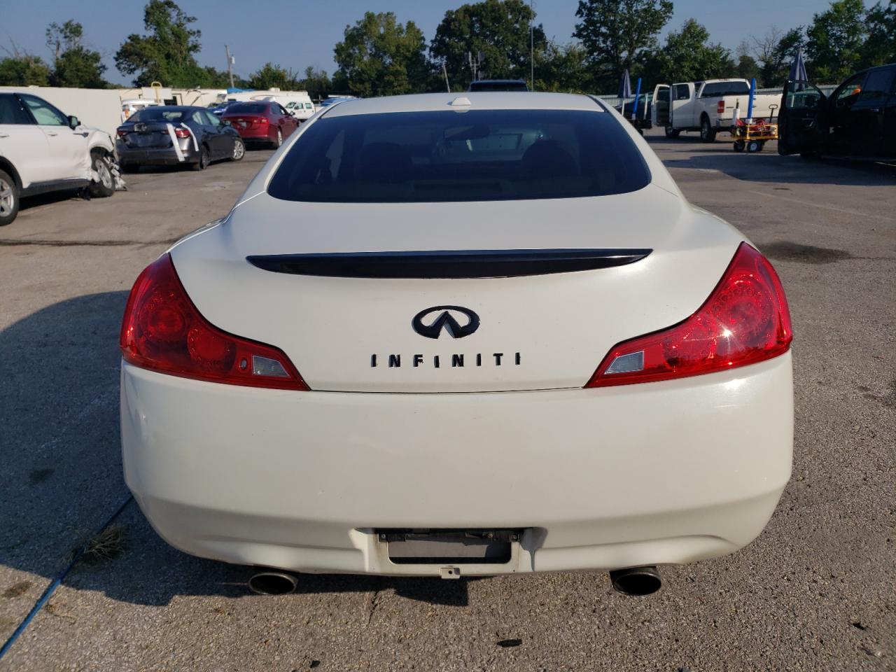 2008 Infiniti G37 Base VIN: JNKCV64E88M113818 Lot: 69214405