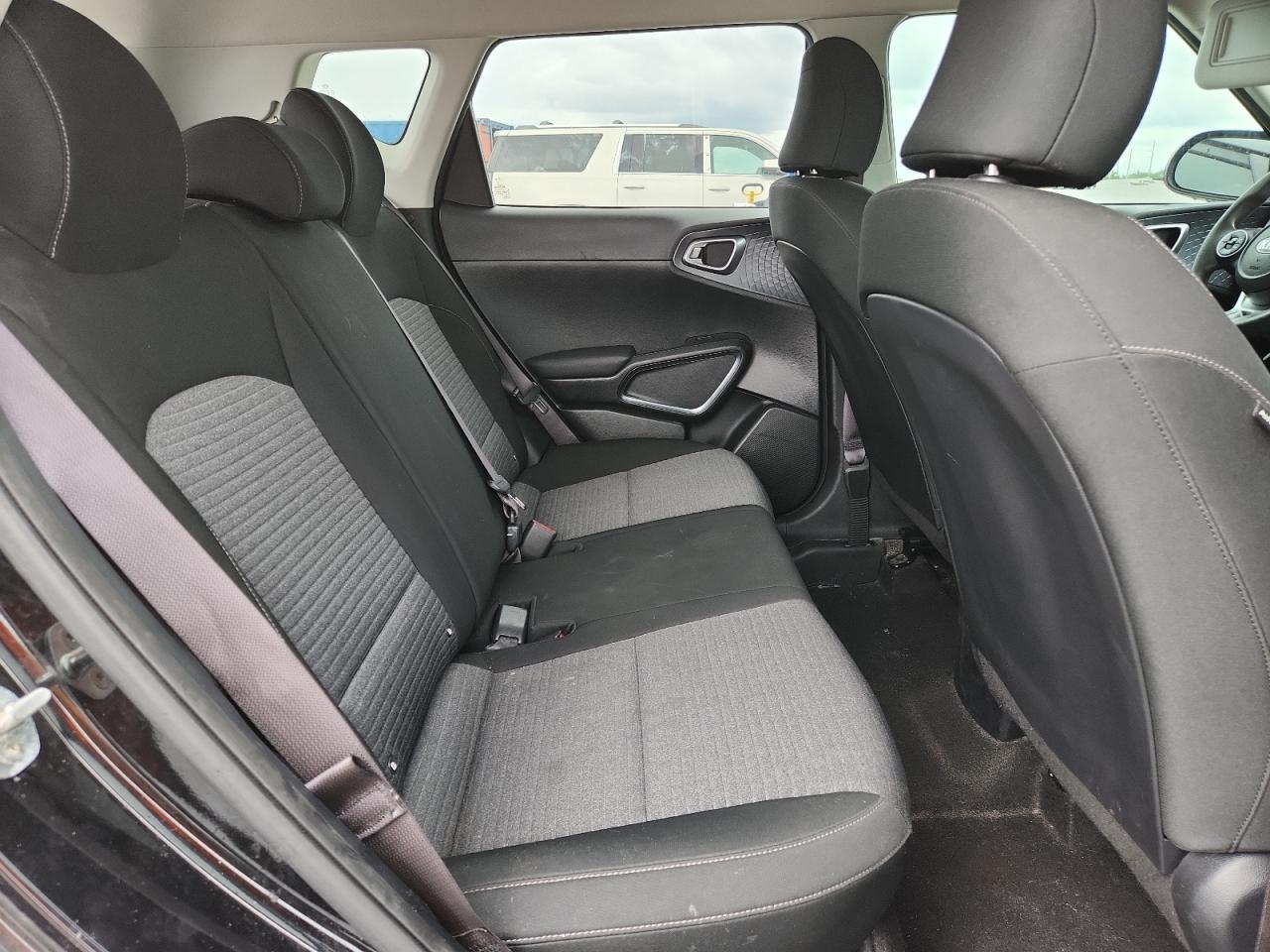 2021 Kia Soul Lx VIN: KNDJ23AU1M7781481 Lot: 70838915