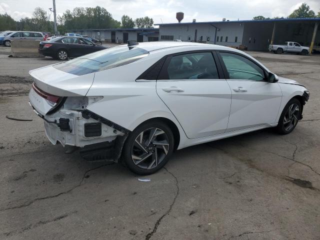  HYUNDAI ELANTRA 2024 Белы