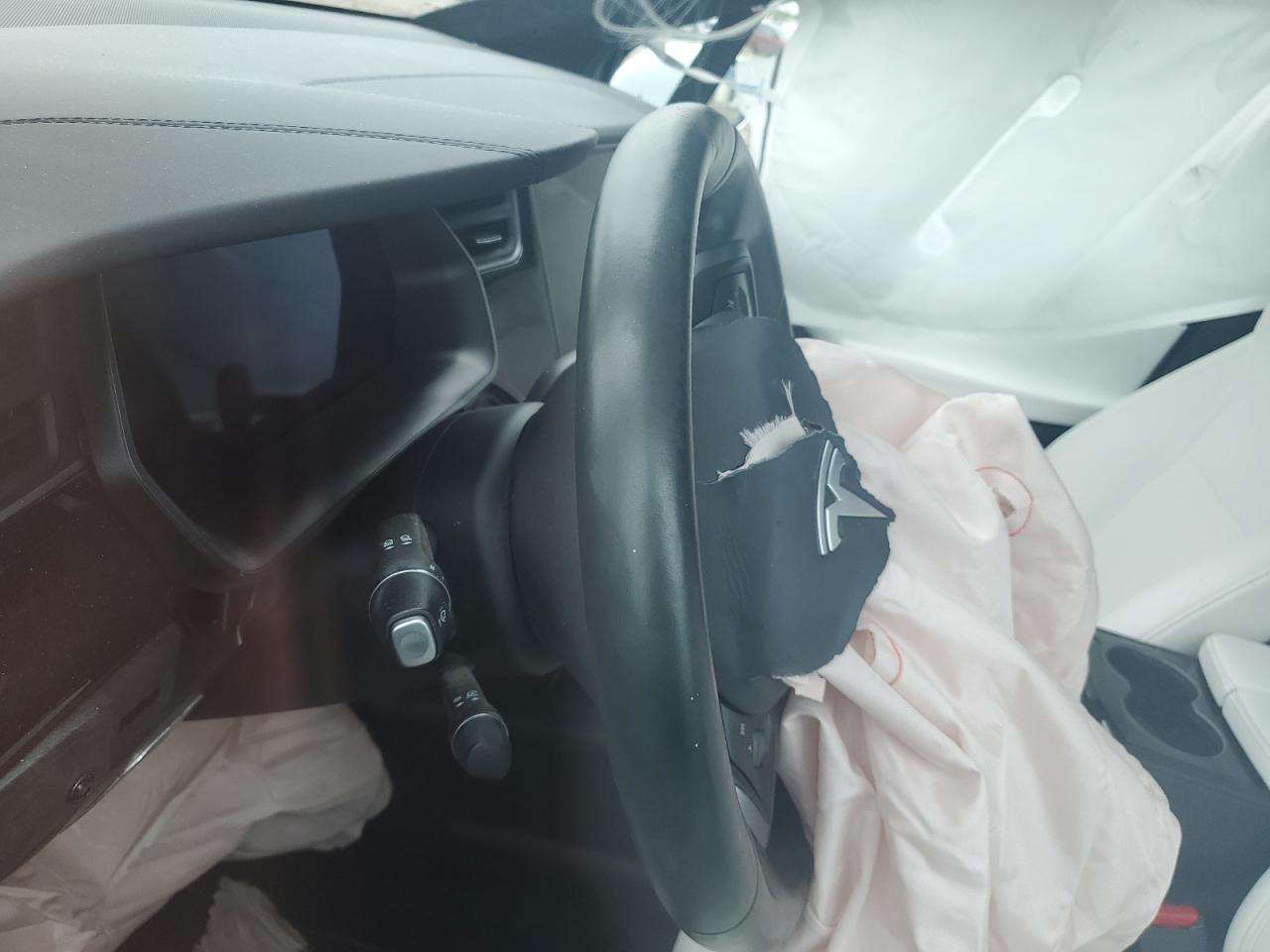 2020 Tesla Model X VIN: 5YJXCBE23LF272043 Lot: 69436715