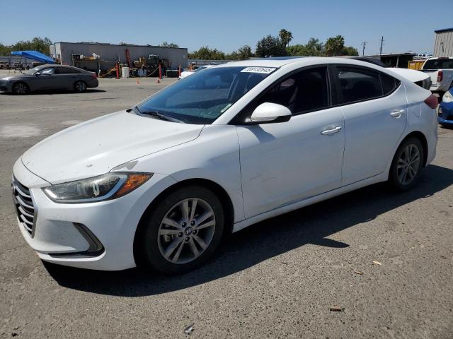  HYUNDAI ELANTRA 2017 Белы