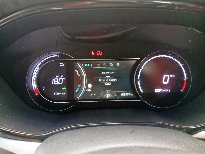 2020 KIA E-NIRO 4