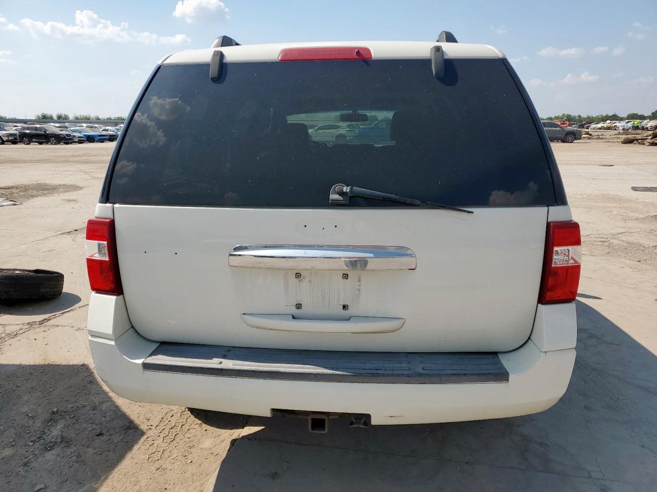 2008 Ford Expedition Xlt VIN: 1FMFU15598LA08404 Lot: 69608995