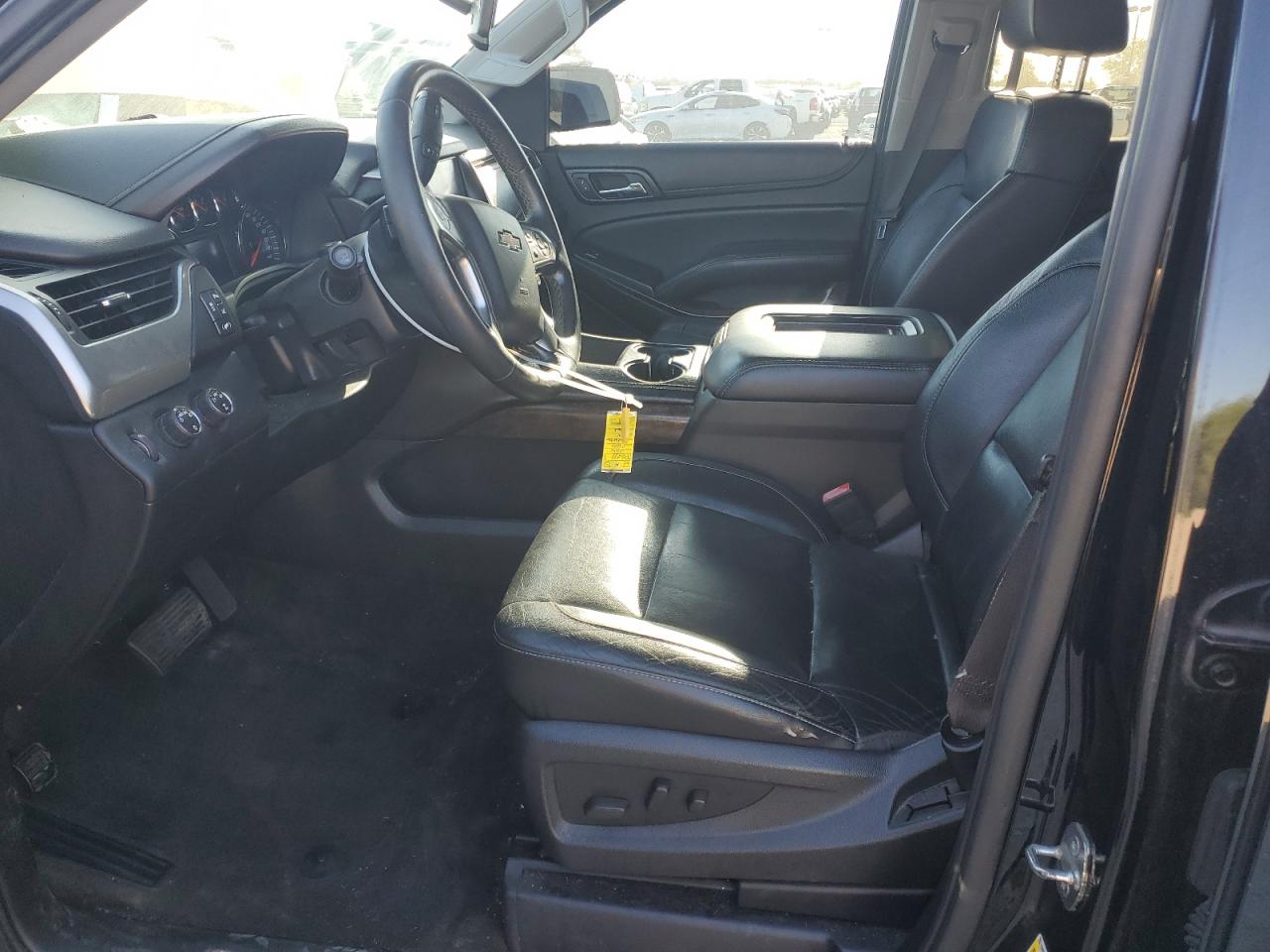 2015 Chevrolet Suburban K1500 Lt VIN: 1GNSKJKC2FR512743 Lot: 70308605