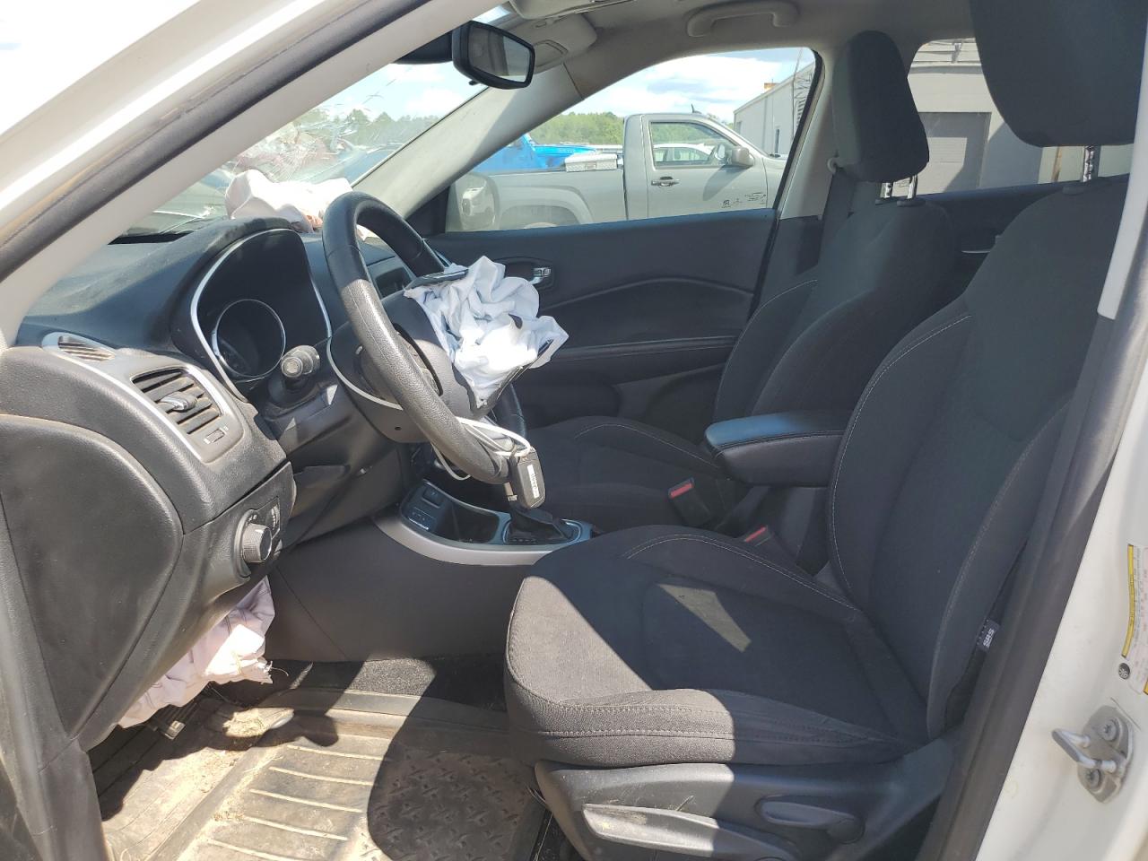 2019 Jeep Compass Sport VIN: 3C4NJCAB9KT614149 Lot: 70620315