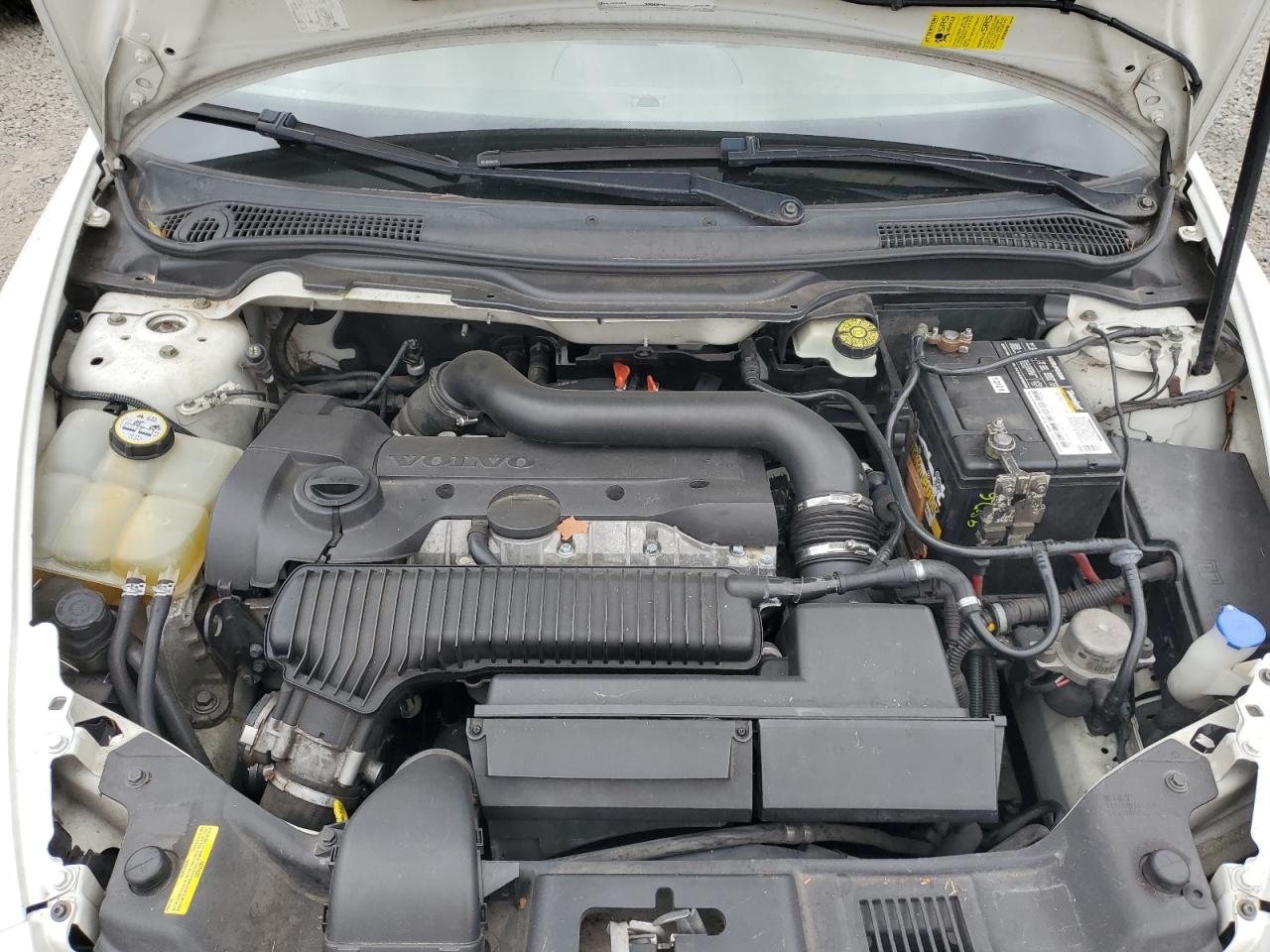 2004 Volvo S40 T5 VIN: YV1MS682642022674 Lot: 68225895